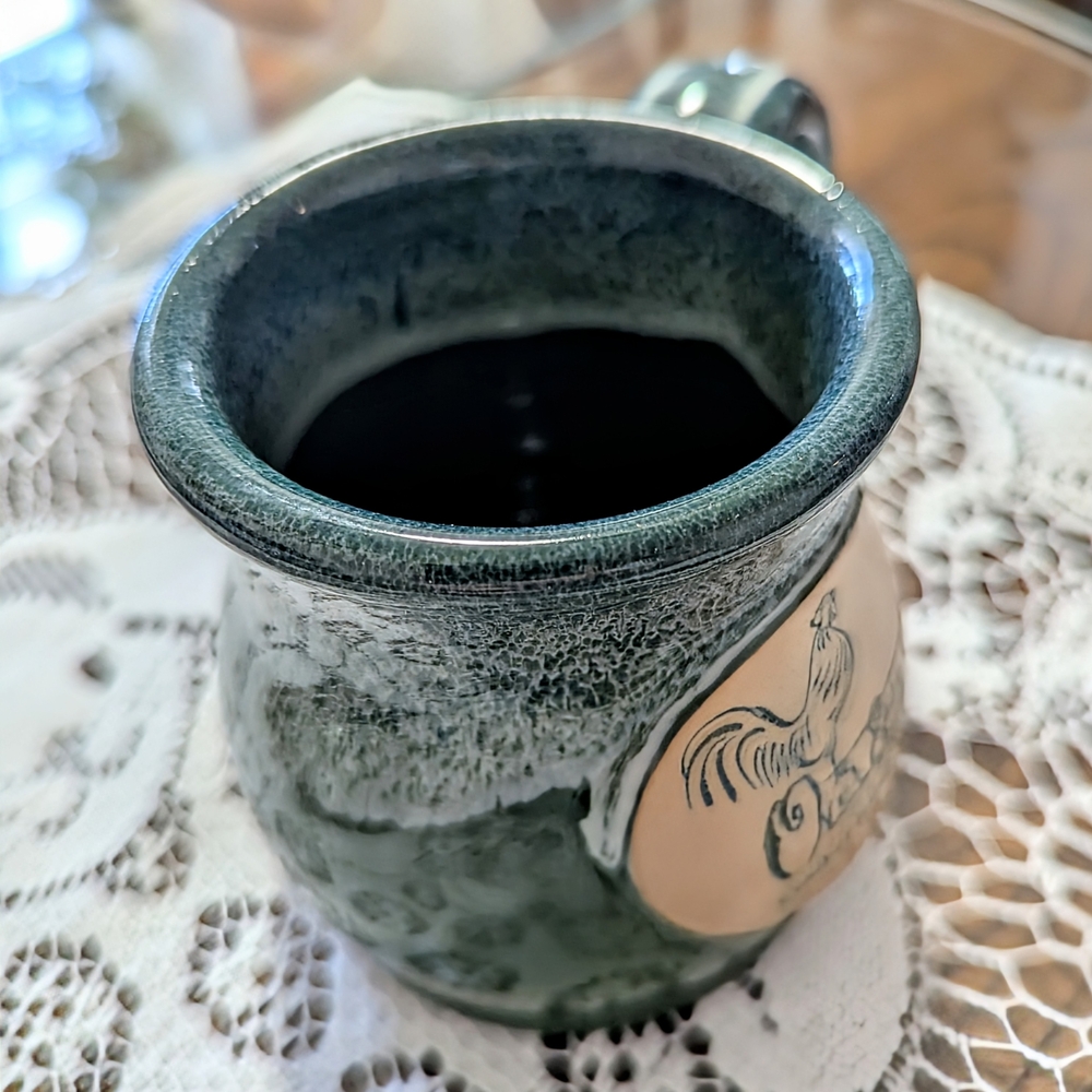 Green Ceramic Coffee Mug - Picture 3 of 4